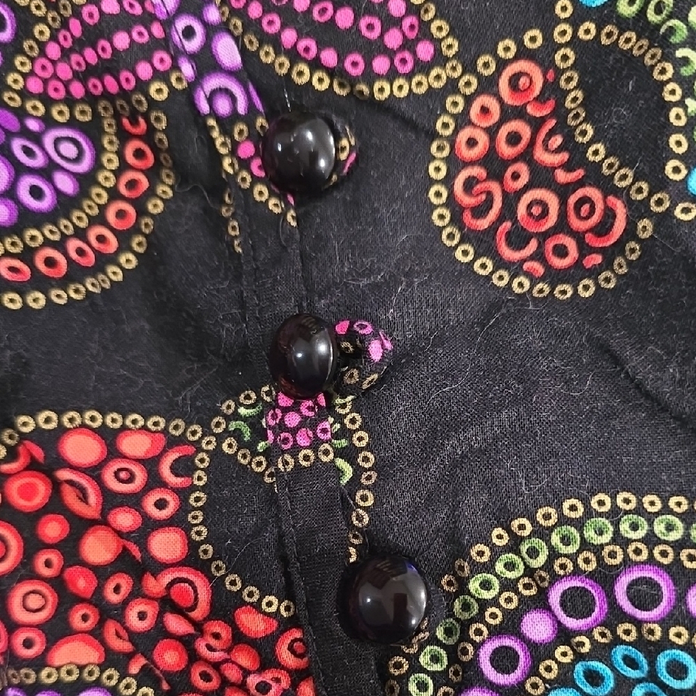 White Cross Multicolor Patterned Garment - Picture 6 of 9